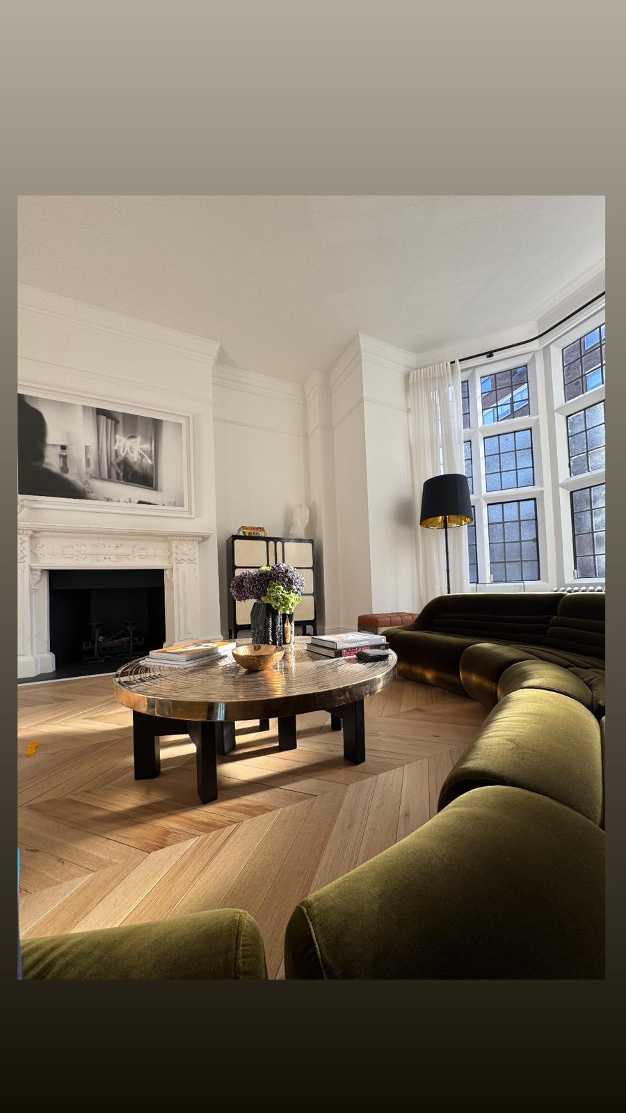 Campden Hill Road living room with fireplace
